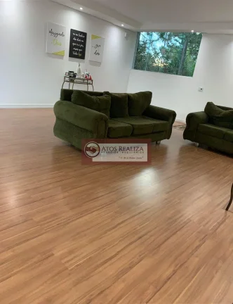 Imagem Vendo SUPER imóvel no Jardim casa grande. Lindo sobrado em uma Área total de 380m², com área útil 215m², esse imóvel conta com 3 Dormitórios, sendo 2 Suítes com Closet, sala de Tv, sala e cozinha conceito aberto, 2 vagas de garagem cobertas, muitos espaço