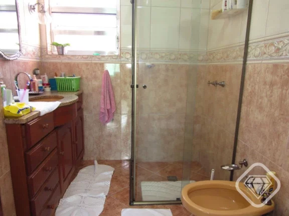 Imagem Residência ampla e charmosa no coração da Tristeza!

Brilhante Imóveis vende uma bela casa semi ...