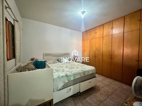 Imagem Casa com 3 dormitórios, 220 m² - venda por R$ 350.000,00 ou aluguel por R$ 2.500,00/mês - Alvorada - Araporã/MG