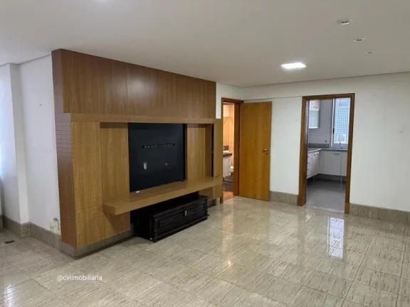 Excelente apartamento à venda com 3 quartos, sendo 1 suíte, e 2 banheiros no total. Este imóvel e...
