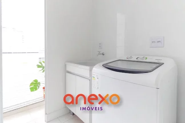Imagem Apartamento para locação em Blumenau com 1 dormitório e área de lazer, no Edifício Punta Carena.