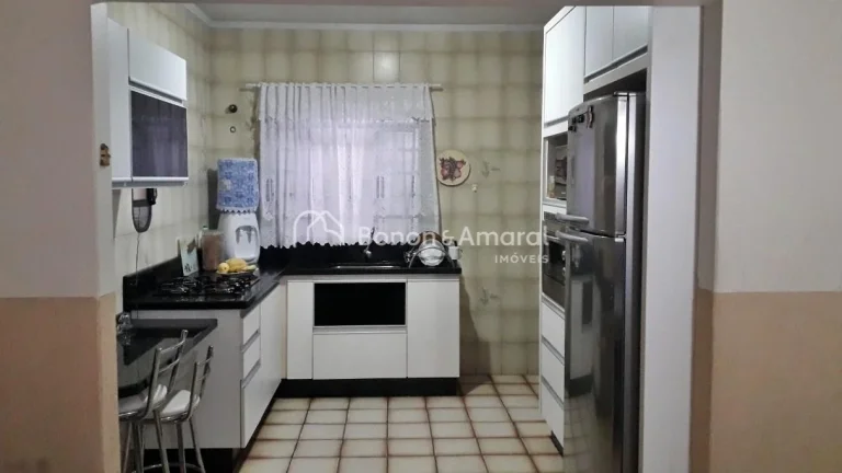 Imagem Casa à venda, 3 quartos, no Jardim Santa Genebra, Campinas, SP.
Casa térrea com 3 quartos, sendo u...
