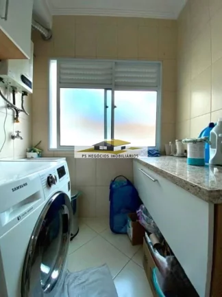 Imagem Sobrado Triplex em Condomínio com 153m2 para venda