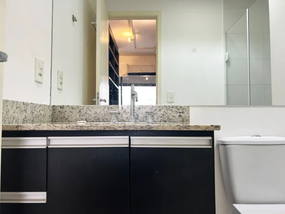Imagem Studio de Luxo para Locação em Condomínio na Bela Vista, São Paulo-SP: 1 Quarto, 2 Salas, 1 Banheiro, 1 Vaga de Garagem!