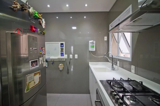 Imagem COBERTURA A VENDA NA LAPA. 195 METROS, 3 DORMITÓRIOS, 1 SUITE, 3 VAGAS DE GARAGEM COBERTAS + DEPÓSITO, ESPAÇO GOURMET E PISCINA PRIVATIVA.