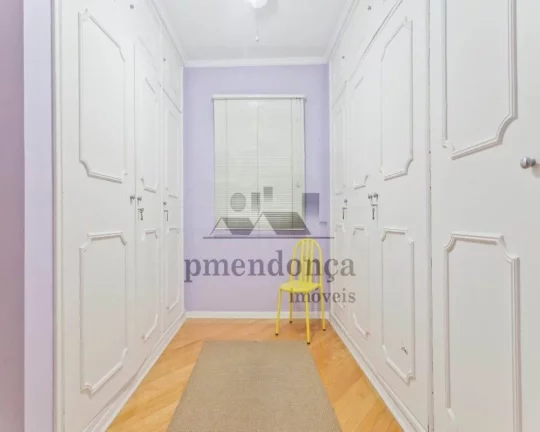 Imagem Apartamento com living para 3 ambientes, 3 dormitórios sendo 1 suíte com closet, banheiro e cozinh...