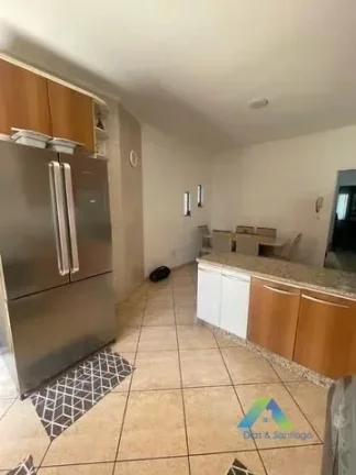 Imagem Lindo sobrado com 3 dormitórios à venda, 165 m² por R$ 895.000 - Paulicéia - São Bernardo do Campo/SP