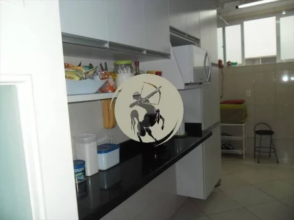 Imagem EXCELENTE APARTAMENTO, PRÓXIMO AO ORQUIDÁRIO A MEIA QUADRA DA PRAIA, 2 VAGAS EM ÓTIMO ESTADO. VIS...