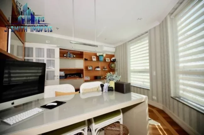 Imagem Belíssima casa em um dos melhores condomínios de alto padrão na Granja Viana!

 1 MILHÃO ABAIXO ...