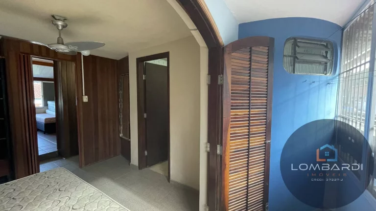 Imagem Sobrado em condomínio a venda no Pereque-Açu