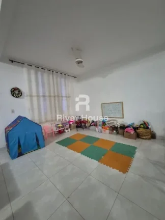 Imagem Belíssima Casa para Venda no Valor R$ 1.200.000,00 ; Area 882 m² ; 05 Suítes ; Boa Esperança, Cuiabá - MT 01 Area da Frente 01 Sala 05 Quartos sendo 05 Suítes uma Master 06 Banheiros 01 Cozinha 01 Area fundos 01 Lavanderia 06 Vagas de Garagem Piscina. Loc