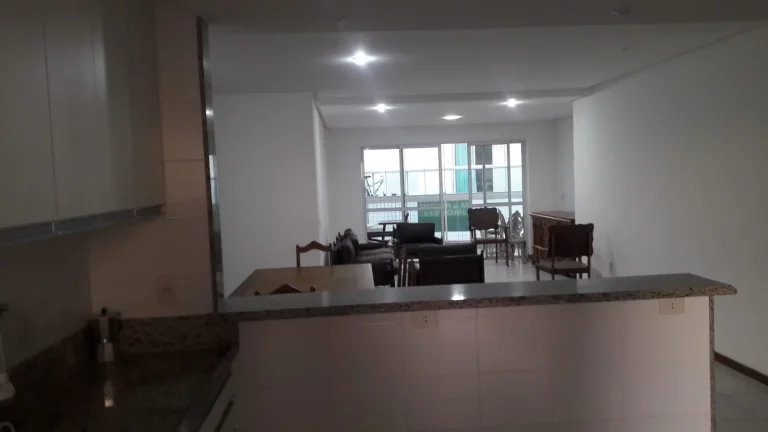 Imagem Apartamento Alto Padrão, Quartos, 04 Quartos, 03 Suites, Vista Mar, 03 Vagas de Garagem, Praia de Bacutia, Guarapari - ES