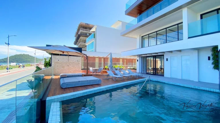 Imagem Frente ao Mar para Venda em Itajaí / SC no bairro Praia Brava