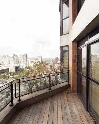 Imagem Apartamento Duplex ensolarado em Pinheiros com 130m², 1suíte e 2 vagas.