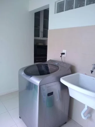Imagem Casa 5 dormitórios à 170 metros da Praia em Canasvieiras