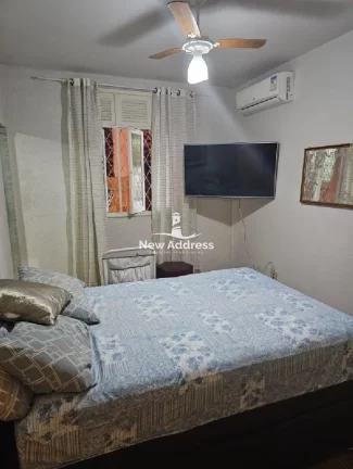 Imagem Três quadras do mar! Casa colonial em Itaparica: 180m², 3 quartos (1 suíte), 2 vagas cobertas, churrasqueira privativa. Condomínio com lazer completo.