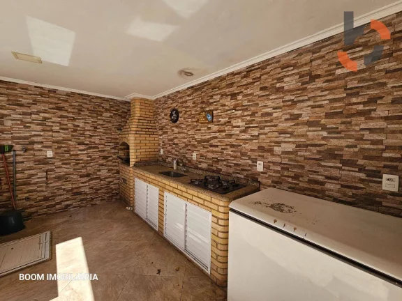 Imagem Casa com 5 dormitórios à venda, 218 m² por R$ 750.000,00 - Califórnia - Nova Iguaçu/RJ