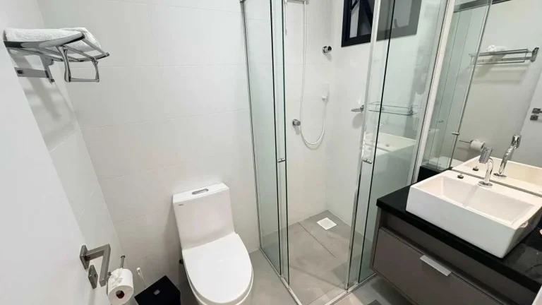 Imagem Apartamento mobiliado de 1 dormitório e 1 vaga na Meia Praia, Itapema/SC