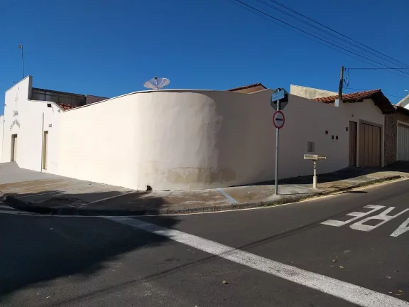 Imagem Casa tipo para venda em Jardim Lima com 3 quartos, sendo 1 suíte, 250m2
