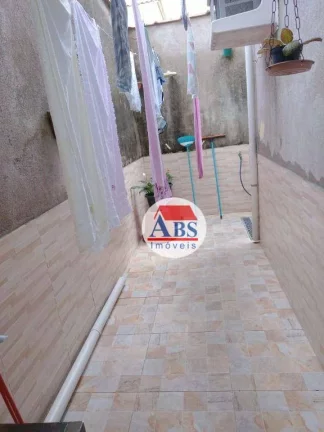 Imagem Sobrado com 3 dormitórios à venda, 208 m² por R$ 410.000,00 - Conjunto Afonso Schmidt - Cubatão/SP