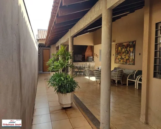 Imagem Casa Térrea à Venda, Jardim São Lourenço, 4 Quartos, 248 m2