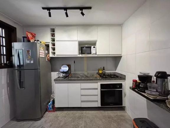 Imagem Casa em Condomínio para Venda em Rio de Janeiro, Brás de Pina, 2 dormitórios, 1 suíte, 4 banheiros, 1 vaga