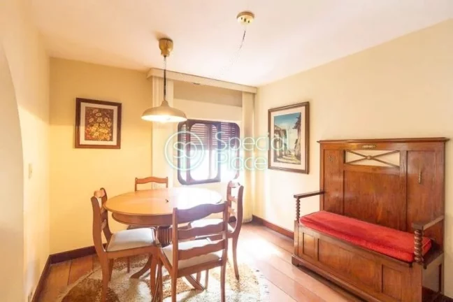 Imagem Apartamento com 122 m², localizado no coração da Vila Olímpia. Andar alto, amplo living com vara...