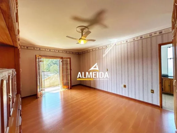 Imagem Casa com 3 dormitórios para alugar, 362 m² por R$ 3.783,00 - Assistência - Rio Claro/SP