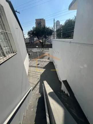 Imagem Casa comercial com 80 m², composto por sala, cozinha, banheiro, 1 quarto e quintal. 
Atualmente é ...