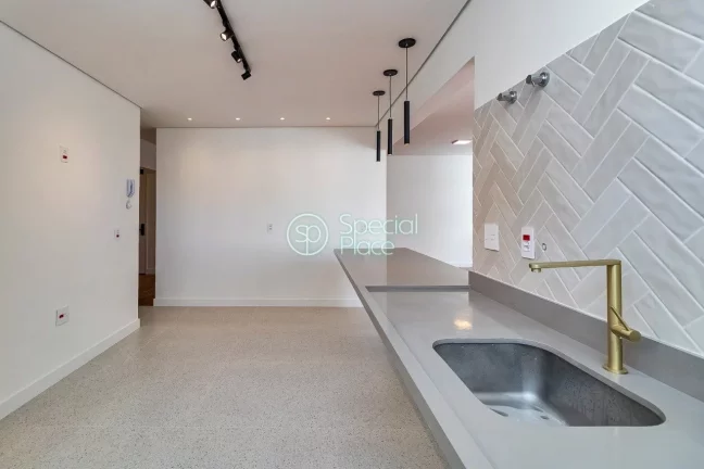 Imagem 176,05 m² de área útil 1Vaga de garagem 3 Dormitórios sendo 1 suíte Banheiro Social Lavabo Sala...