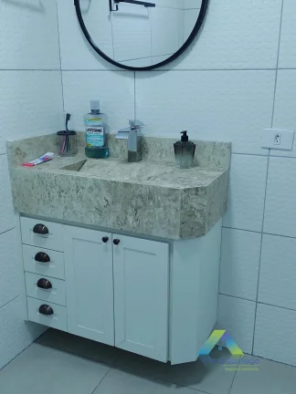 Imagem xcelente sobrado recém reformado com elétrica e hidráulica novas em localização privilegiada em área nobre na Vila das Mercês/ Zona sul