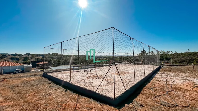 Imagem Linda propriedade rural localizada á 15 kilometros do centro de Franca/SP, com 2.5 alqueires de área total
