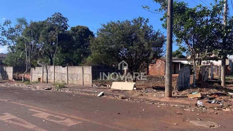 Imagem Terreno à venda, 360 m² por R$ 215.000,00 - Setor Buritys - Itumbiara/GO