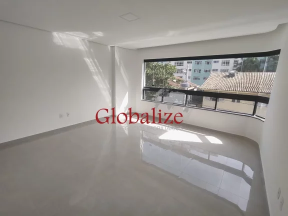 Imagem Sobreposta alta duplex com 4 suítes sendo 1 com banheira de hidromassagem na Ponta da Praia em Santos (SP) por R$.1.950.000,00