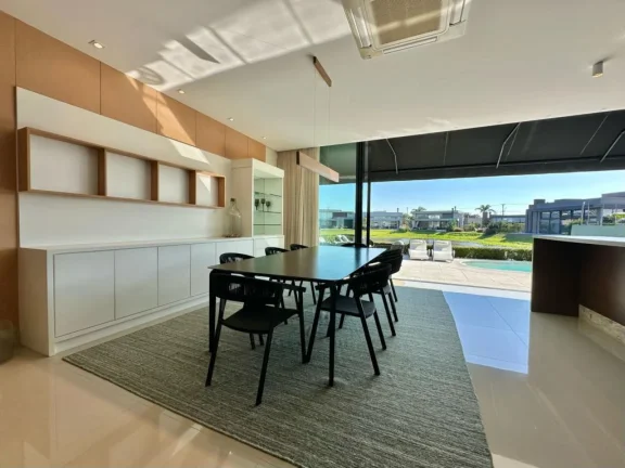 Imagem Casa em Condominio 5 Dormitórios - Bairro xangri-la