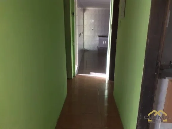 Imagem CASA COM SALÃO COMERCIAL NA VILA ARENS