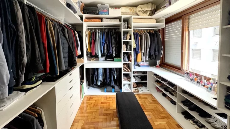 Imagem Fávia Apto CH3837 - Apartamento à venda no bairro Rio Branco - Porto Alegre/RS