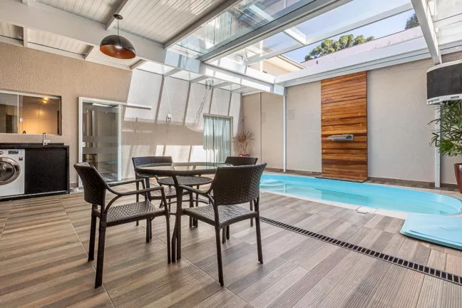 Imagem Sobrado Campo Comprido 3 quartos com piscina coberta e aquecida