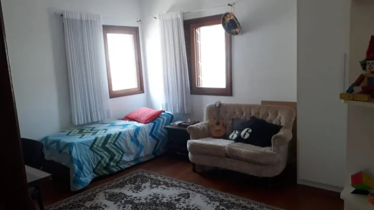 Imagem Casa em Aldeia da Serra - 314m²