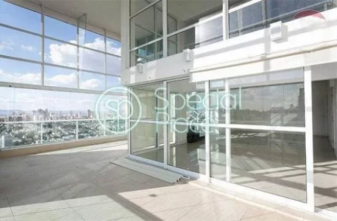 Imagem Cobertura duplex impecável. São 403m2 de área privativa, 4 dormitórios ( 4 suítes) e 5 vagas na...
