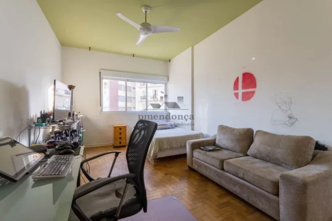 Imagem Apartamento em andar alto a venda em Higienópolis, com muita claridade, ventilação natural e uma ...