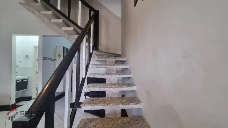 Imagem Sobrado com 2 dormitórios à venda, 76 m² por R$ 380.000,00 - Vila Caiçara - Praia Grande/SP