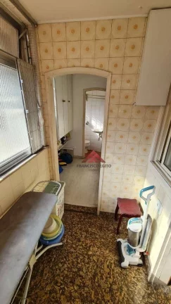 Imagem Excelente imovél com salão 04 quartos em icarai com 2121m2,um por andar ,perto de todos os colégios e comércio de icarai,otima localização.
