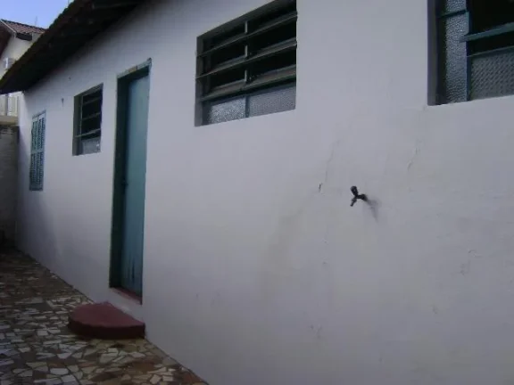 Imagem Nova America - 4 casas simples totalizando 236,28 m² em uma área de 484 m² Abrigo para 4 carros A...