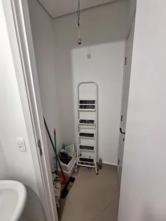 Imagem Sala Comercial para Locação em Santana de Parnaíba / SP no bairro Tamboré