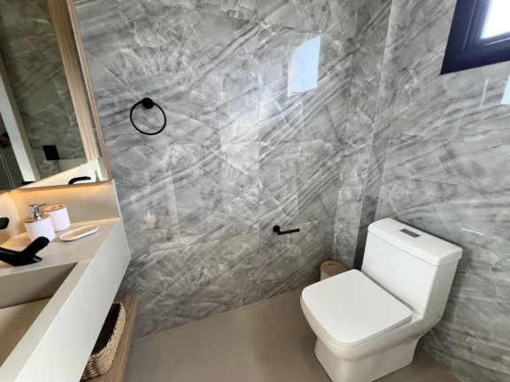 Imagem Casa Alto Padrão para Venda em Florianópolis / SC no bairro Ingleses do Rio Vermelho