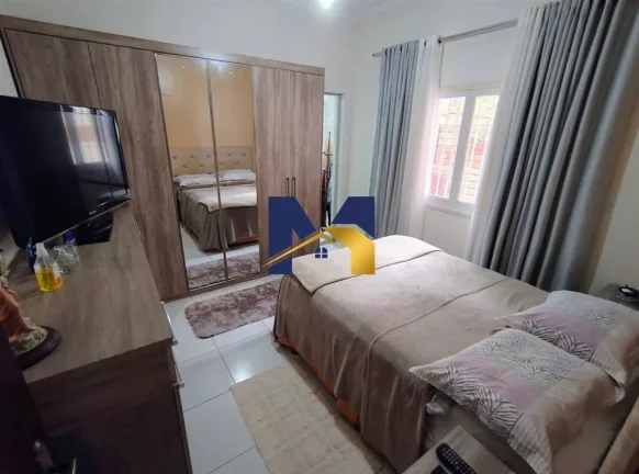 Imagem Casa com 2 quartos + edícula no Bairro Tupi em Praia Grande SP