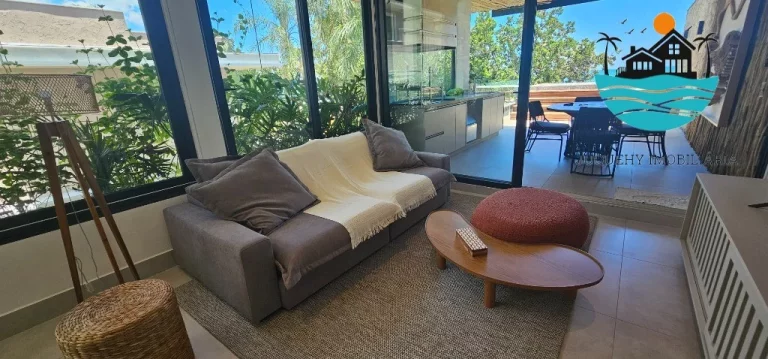Imagem Pé na Areia com Vista ao mar - A Venda ou Locação de Temporada - Juquehy com 4 suítes, lado direito, máx. 08 pessoas | Juquehy Imobiliária