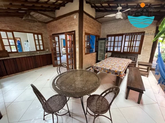 Imagem Casa em Juquehy para Alugar Anual Condomínio fechado com 4 suítes, 300m da praia, piscina coletiva, churrasqueira privativa | Juquehy Imobiliária
