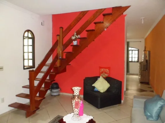 Imagem Sobrado com 3 dormitórios à venda, 217 m² por R$ 790.000,00 - Jardim das Flores - Suzano/SP